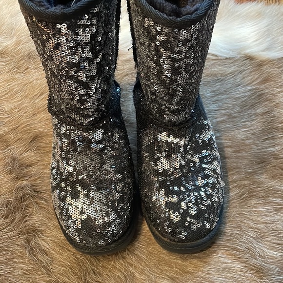 Cynthia Rowley sequin boots - Picture 2 of 5
